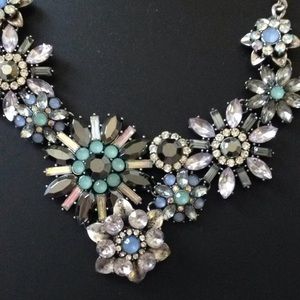 New in package never worn statement necklace